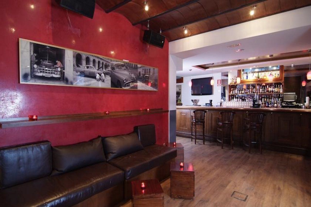 Hotel Hostal Cuba Пальма-де-Майорка Экстерьер фото